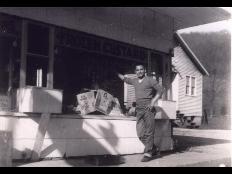 Glenn Floyd @ The Custard Stand.jpg